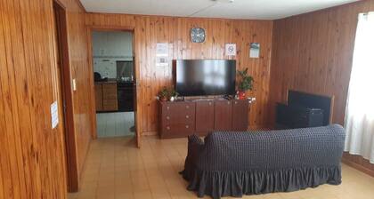 Large house 9 guests. Ideal families and friends 10 minutes from the town center