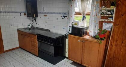 Large house 9 guests. Ideal families and friends 10 minutes from the town center