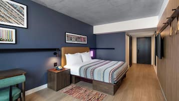 Zimmer, 1 King-Bett | Allergikerbettwaren, Minibar, Zimmersafe, kostenloses WLAN
