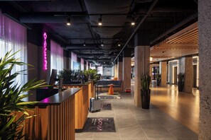 Lobby - Moxy Ottawa Downtown (OTTAWA)