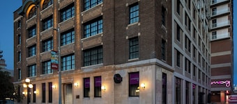 Moxy Ottawa Downtown
