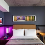 Moxy Ottawa Downtown