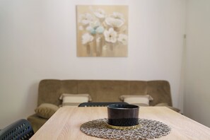 Dining - Stylish vacation apartment in Dramalj - beach just 250 m away (Dramalj)