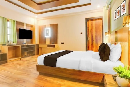 Deluxe Double Room, Air conditioning. Hotel Shivay Near Vishwanath Temple