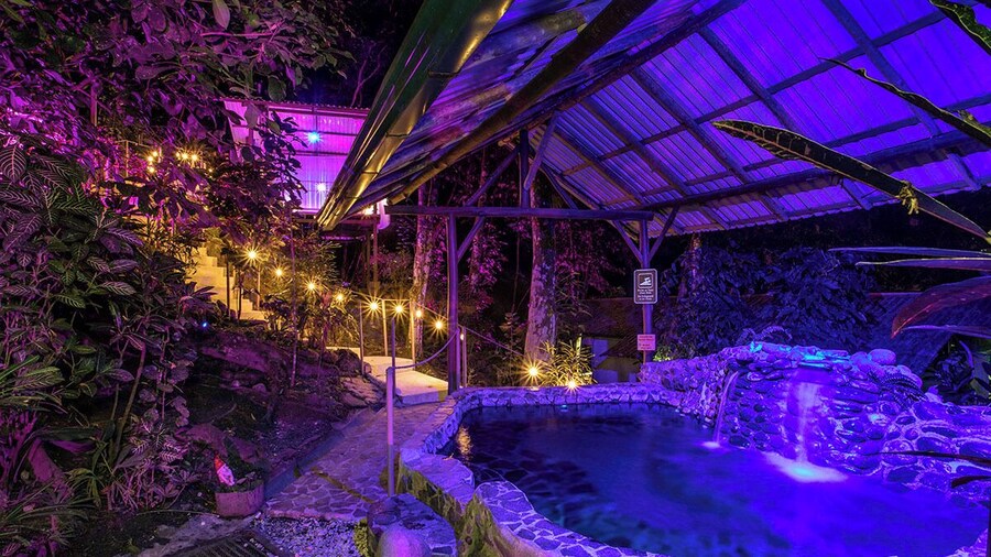Casa del Arbol (Adults only)