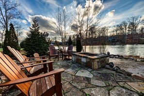 Property grounds - Lillypad Cove at The Retreat at Water's Edge (Tracy City)