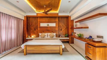 Deluxe Apartment, Balcony | Iron/ironing board, free WiFi