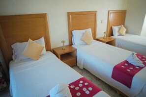 Iron/ironing board, WiFi, bed sheets