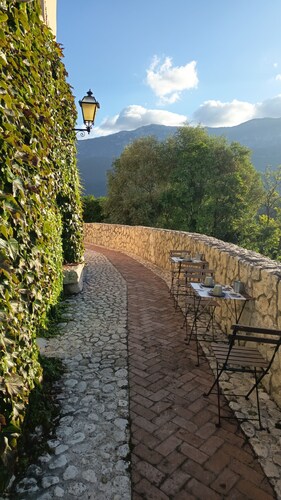 B&B surrounded by nature and silence in the Maiella National Park.