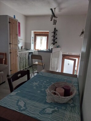 Interior - B&B surrounded by nature and silence in the Maiella National Park. (Corfinio)