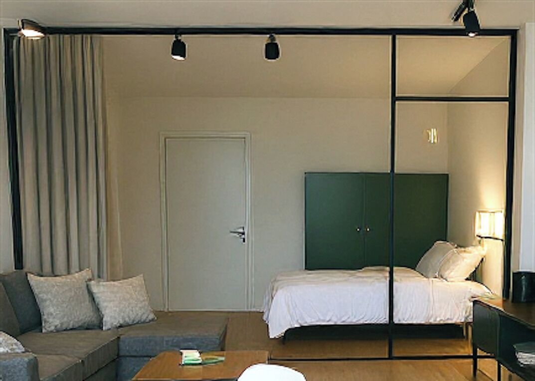 1 quarto, acesso à internet, roupa de cama
