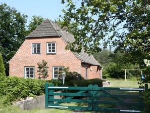 Exterior - Holiday Home Drelsdorfer Forst with Private Terrace, Garden and Wi-Fi (Drelsdorf)