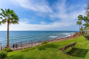 Property grounds - Algaida Beach Send Litoral Studio with Sea View, Wi-Fi and Air Conditioning (Calahonda)