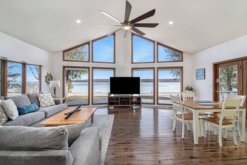 Boathouse: Lake Charlevoix Retreat: Dock & Hot Tub