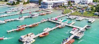 Junction: Lake Life & Village Charm – Sleeps 4