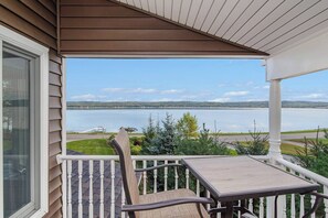 Outdoor dining - Soaring Eagle: Main house+Bunkhouse: Lakefront (Boyne City)