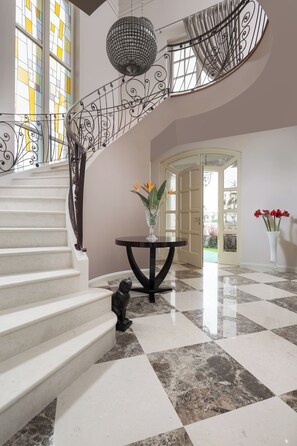 Interior - Luxury 4-bedroom Villa Lea by Casa del Sole in peaceful Vabriga with a pool. (Vabriga)