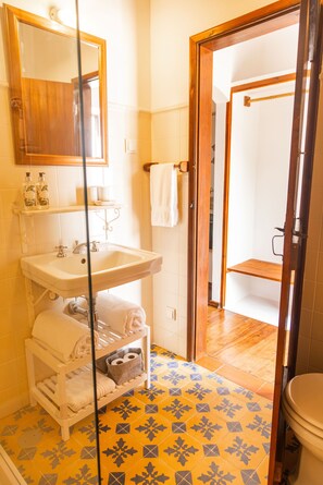 Bathroom - Monte do Papa Léguas - Turismo Rural (Zambujeira do Mar)