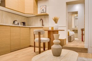 Interior - A Radiant 1-Bdr -  Batignolles (Paris)