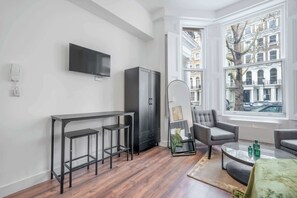 Interior - Deluxe Ground Floor Studio in Knightsbridge (London)