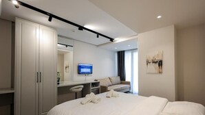Doppia Deluxe, balcone, vista cortile | Insonorizzazione, ferro/asse da stiro, Wi-Fi gratuito