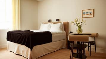 Comfort Studio, Kitchenette, Courtyard View