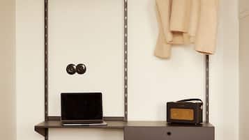 Superior Studio, Kitchenette, City View