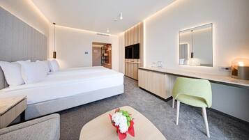 Premium Room, Balcony, Mountain View