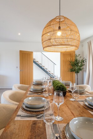Dining - Luxury Cotswolds Estate with Pool (Wootton)