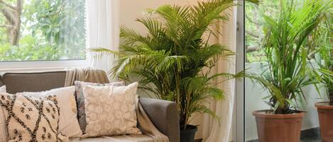 Apartment, 2 Bedrooms, Balcony | Living area