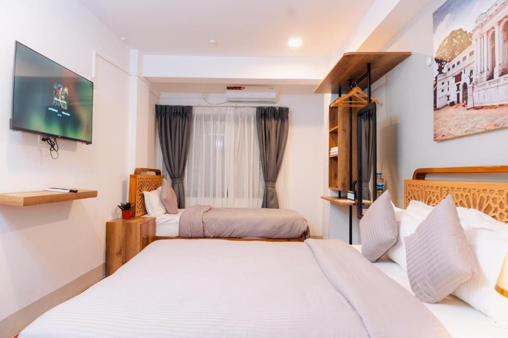 Superior Triple Room, City View | In-room safe, soundproofing, WiFi (free)