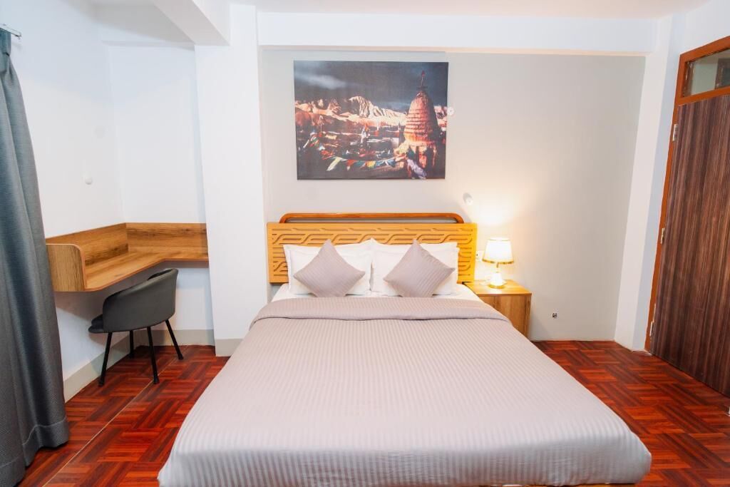 Superior Double Room, City View