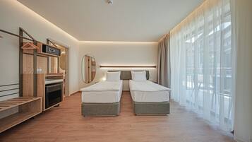 Premium Double or Twin Room, Balcony, Mountain View