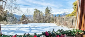 Smuk privat feriebolig for 8 personer med WIFI, TV, terrasse og panorama udsigt