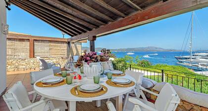 Beautiful private villa for 6 people with WIFI, A/C, TV and patio, close to Olbia