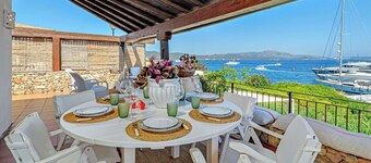 Atemberaubendes alleinstehendes Ferienhaus mit Klimaanlage, W-LAN, TV und Innenhof, bei Olbia