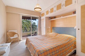 1 bedroom, iron/ironing board, WiFi, bed sheets - Cap D'Antibes Hermitage 2P with Garage, Terrace, Near Beaches (Antibes)