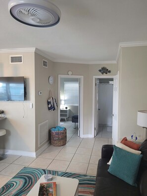 Apartment, Accessible - 1b1b Resort Condo 2 Blocks to Clearwater Beach (Clearwater Beach)