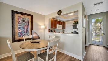 Ferienhaus | 2 Schlafzimmer, Internetzugang
