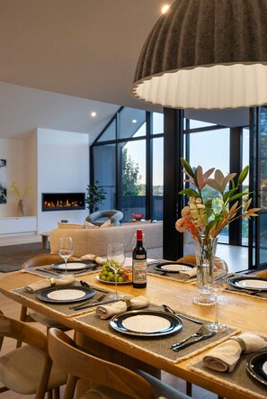 House - Maison Noir Sorrento (Melbourne)