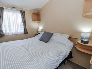2 bedrooms, individually decorated, individually furnished, free WiFi - Ger Y Mor (New Quay)