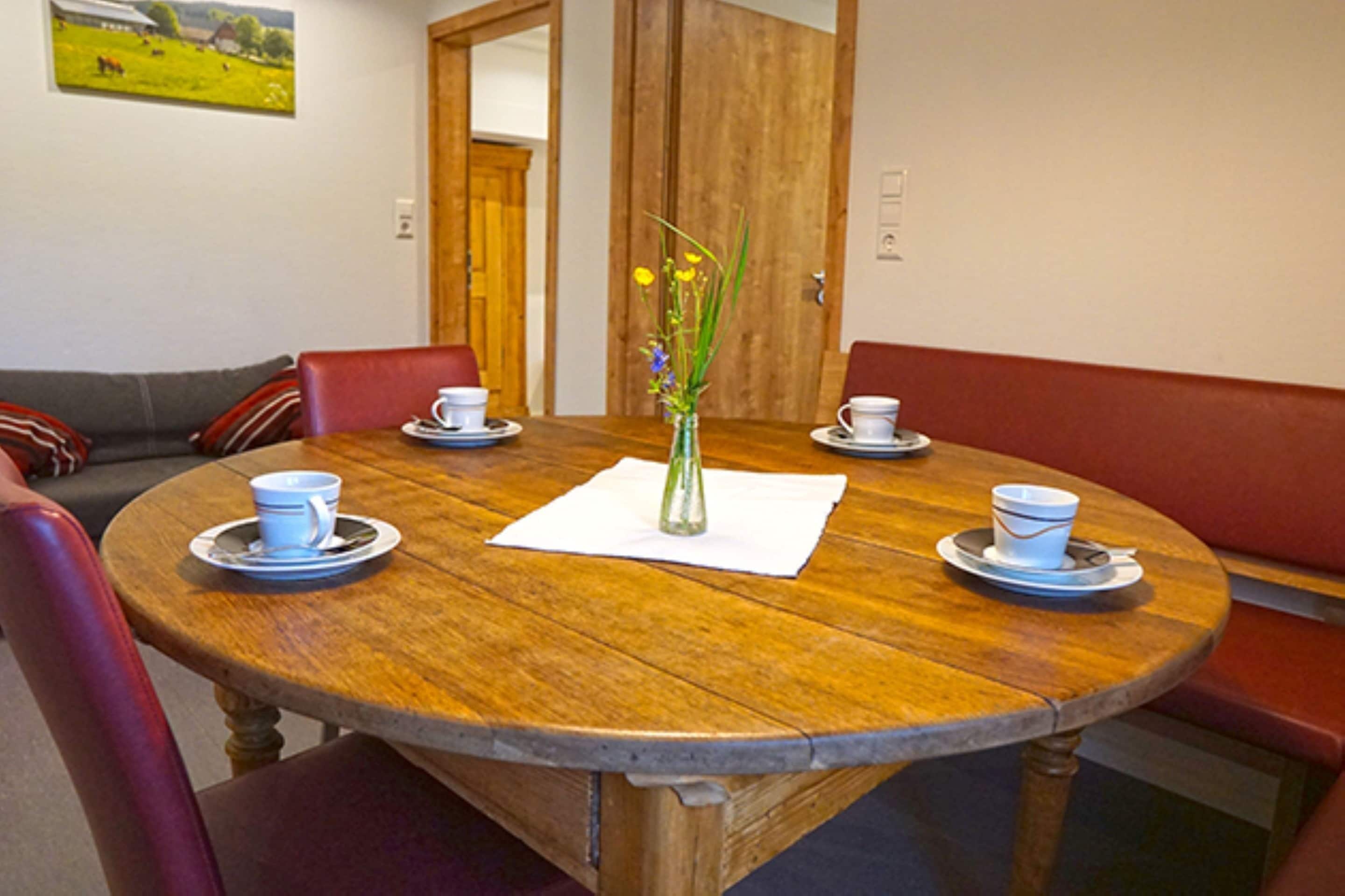 Apartment | Dining