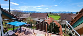 Eco Apartment with Mountain Views, Large Garden & Pool