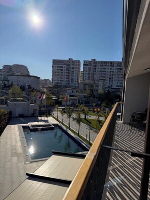 Twin Room, Balcony, City View | Pool | Seasonal outdoor pool - Vila Lira (Durres)