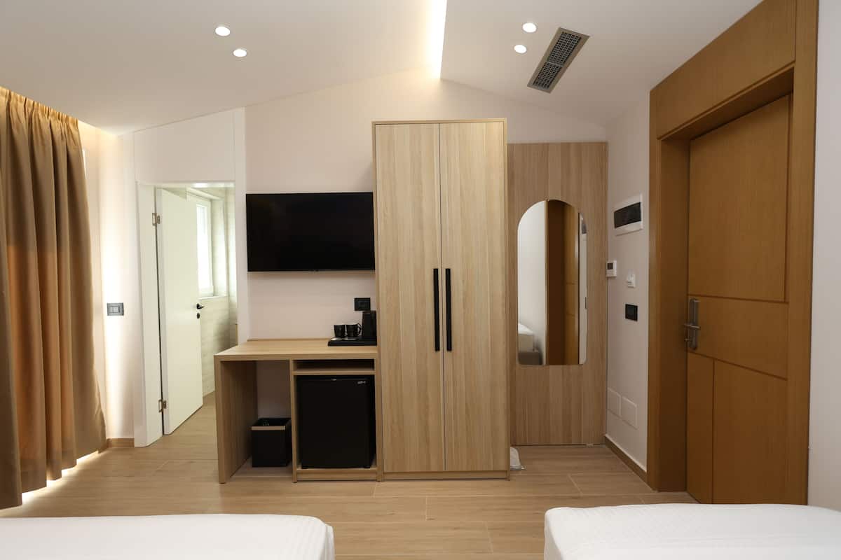 エコノミー ツインルーム バルコニー シティビュー