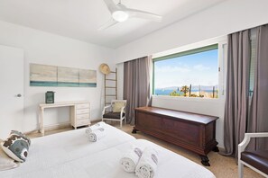 Room - VillaSandra (Cala Blava)