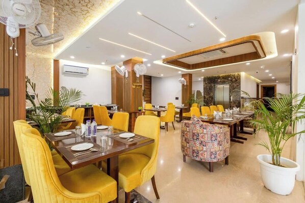 Dining - Hotel Urban Lion (New Delhi)