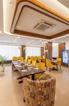 Dining - Hotel Urban Lion (New Delhi)