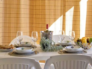 Dining - Residence Il Ciliegio with swimming pool - Apartment 7 (Trinity of Agultu)