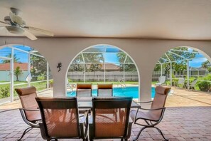 Pool - Charming Retreat with Private Pool & 2 Car Garage (Cape Coral)